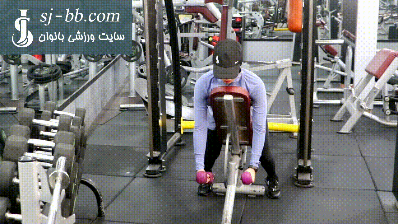 زیربغل دمبل پارویی روی میز شیبدار زیربغل دمبل پارویی روی میز شیبدار