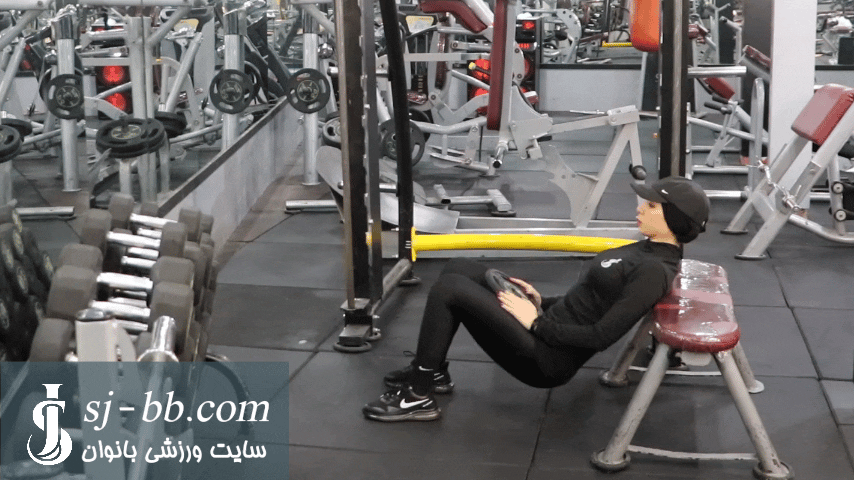 اجرای صحیح حرکت هیپ تراست با دمبل